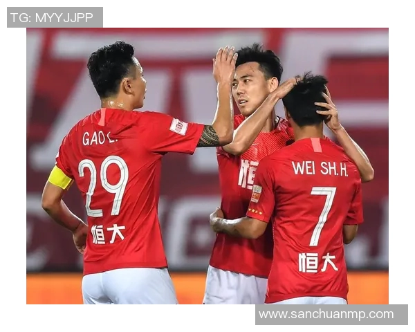 广州州恒大与鲁能激战正酣球迷期待精彩对决与历史交锋