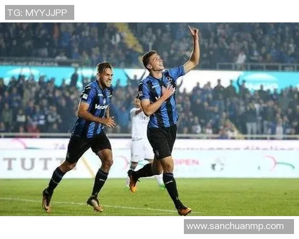 热那亚与亚特兰大激战成焦点双方进球数引发球迷热议