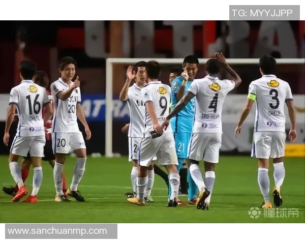 松山本雅与鹿岛鹿角激战正酣谁能在这场对决中笑到最后