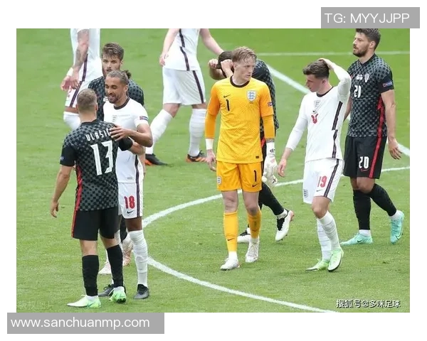 罗德里在场上的表现如何影响球队战术布局与胜负结果分析